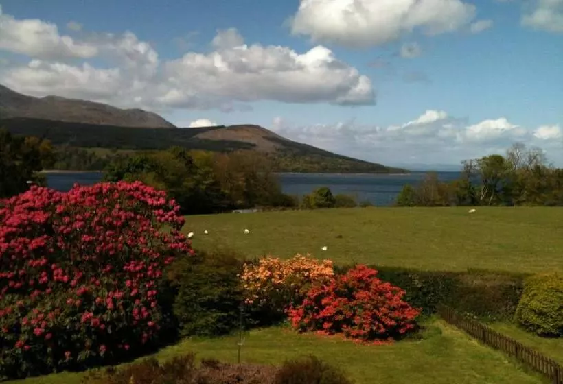 پانسیون Strathwhillan House