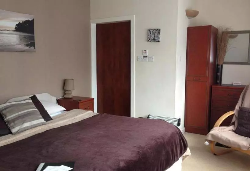 پانسیون Strathwhillan House