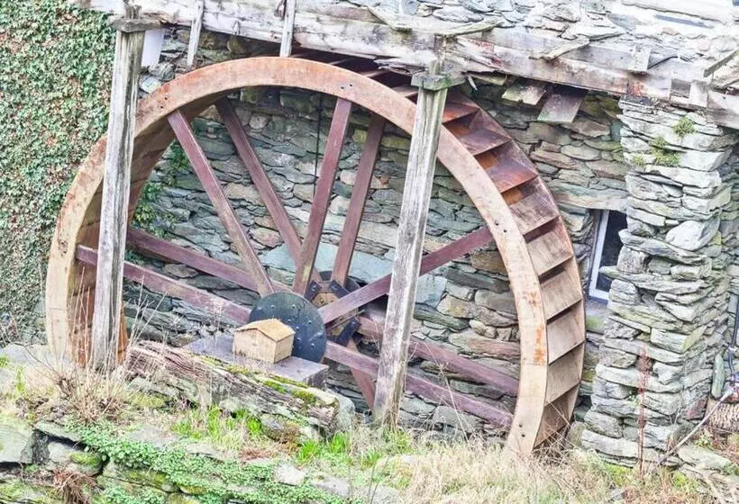 Majatalo Waterwheel Guesthouse