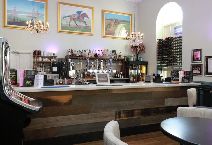 בית מלון כפרי Kings