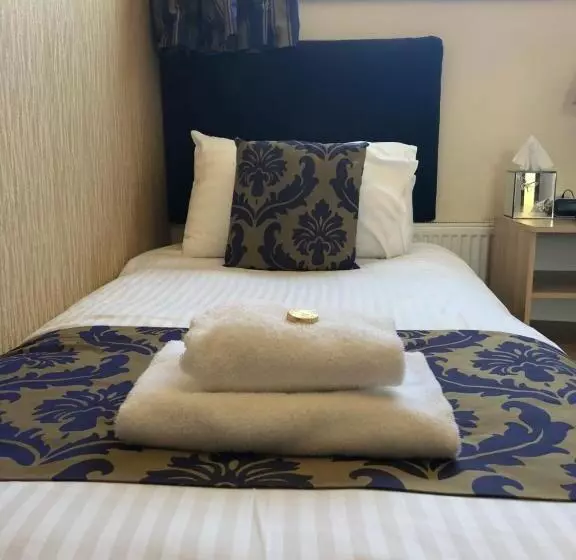 ペンション Adelphi Guest House