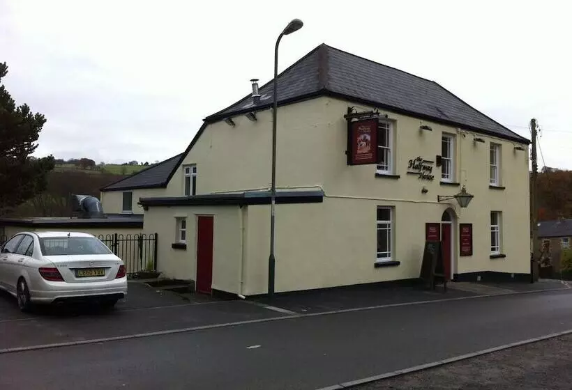 Majatalo Halfway House