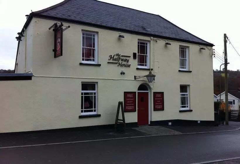 Majatalo Halfway House