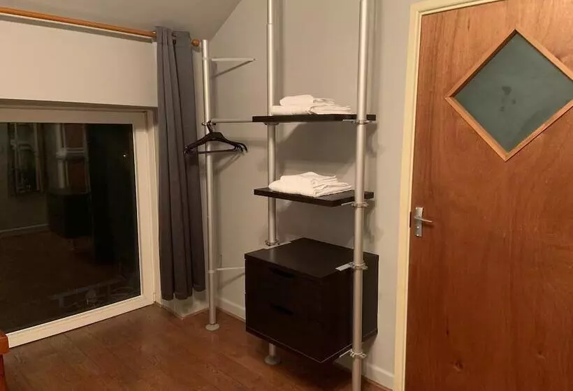 Majatalo Halfway House