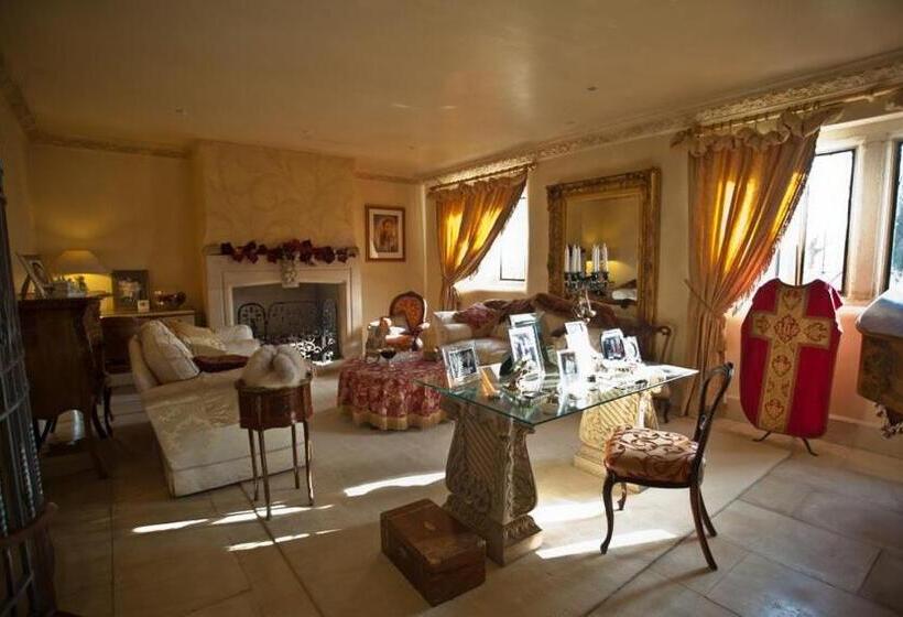 Пансион Manor Court