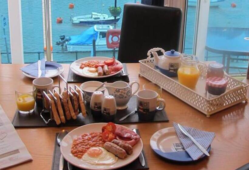 بنسيون Shellseekers Guest House