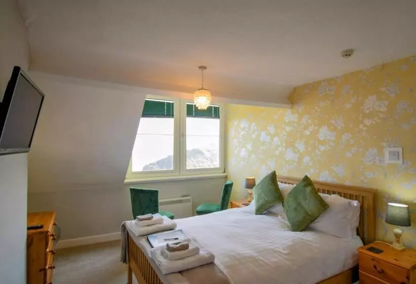 Pension Sinai House