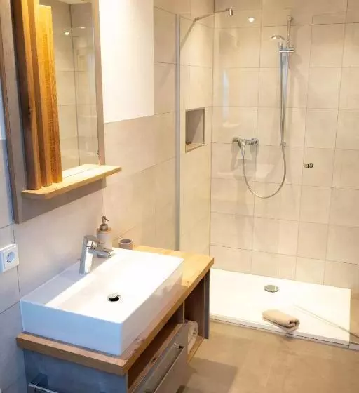 Retkeilymaja Landgasthof Zum Schloss