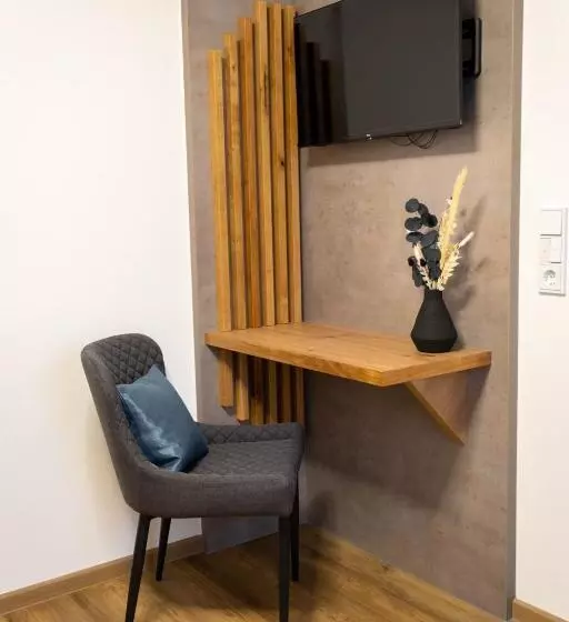 Retkeilymaja Landgasthof Zum Schloss