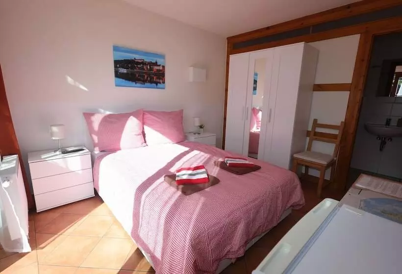 ペンション Altjessen 57