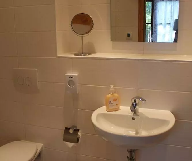 ペンション Altjessen 57