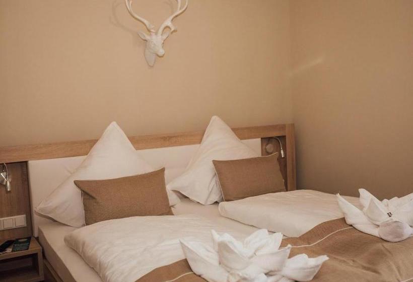 ユースホステル Gasthof 1820