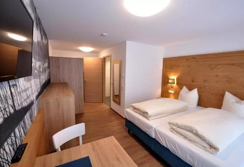 Retkeilymaja Gästehaus Zur Krone