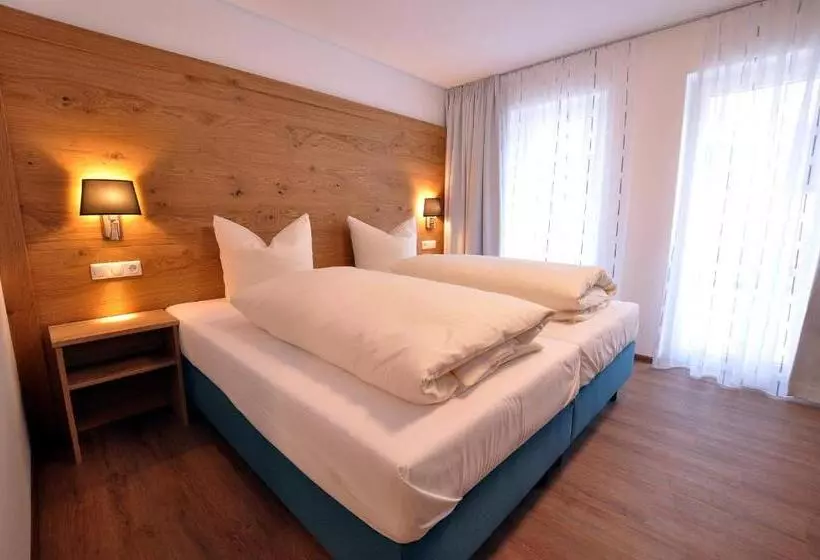 Retkeilymaja Gästehaus Zur Krone