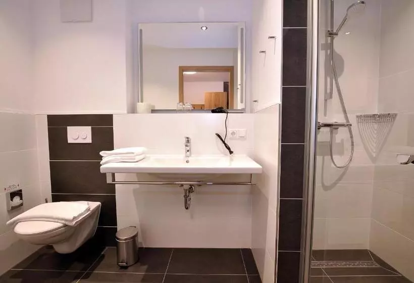 Retkeilymaja Gästehaus Zur Krone