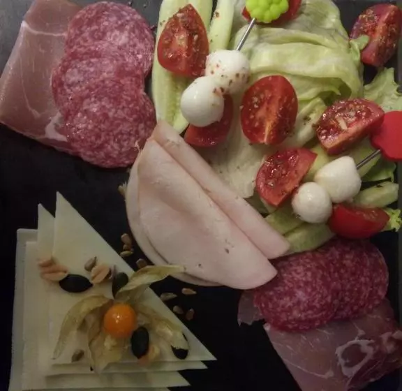 ユースホステル Landgasthaus Zu Den Erdfällen