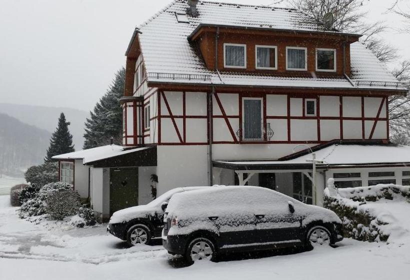 Vandrarhem Landgasthaus Zu Den Erdfällen