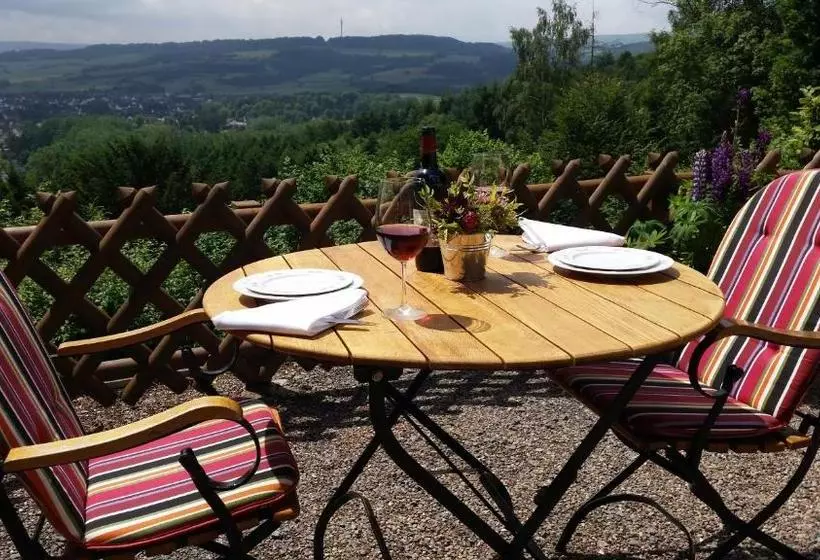 ユースホステル Landgasthaus Zu Den Erdfällen