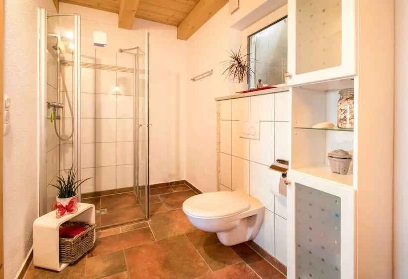 Hotelli Auf M Reifnhof