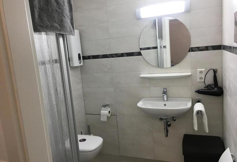 بنسيون Gästehaus Windheim