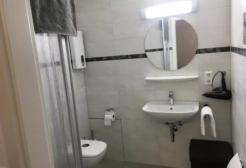 ペンション Gästehaus Windheim