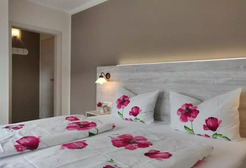 ペンション Weingut Stiftshof