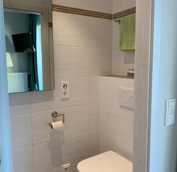 Пансион Weingut Stiftshof