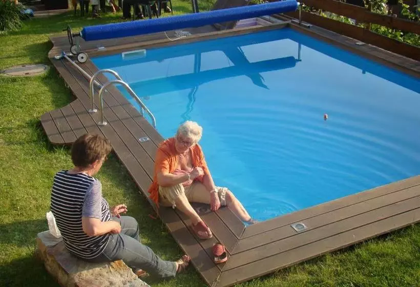 ペンション Weingut Stiftshof