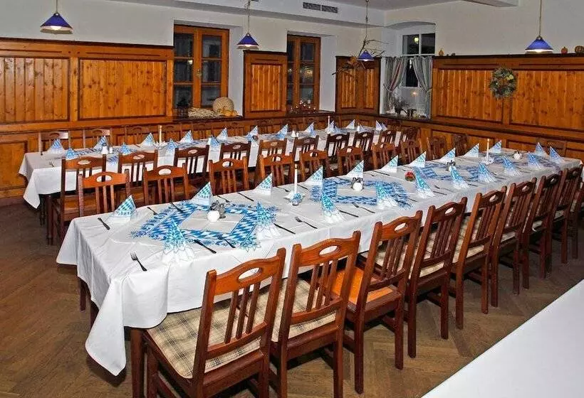 Retkeilymaja Gasthof Kampenwand Aschau