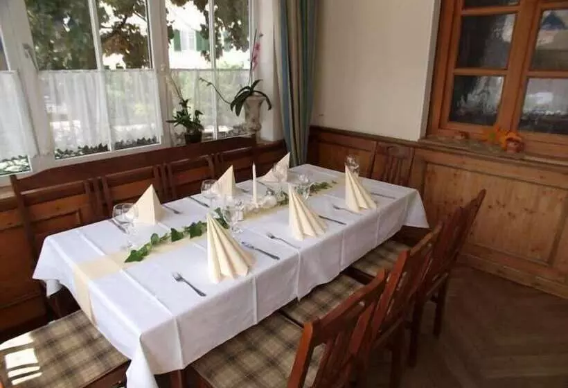 Retkeilymaja Gasthof Kampenwand Aschau