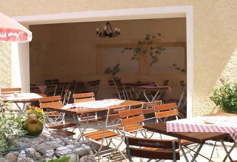 הוסטל Gasthof Kampenwand Aschau