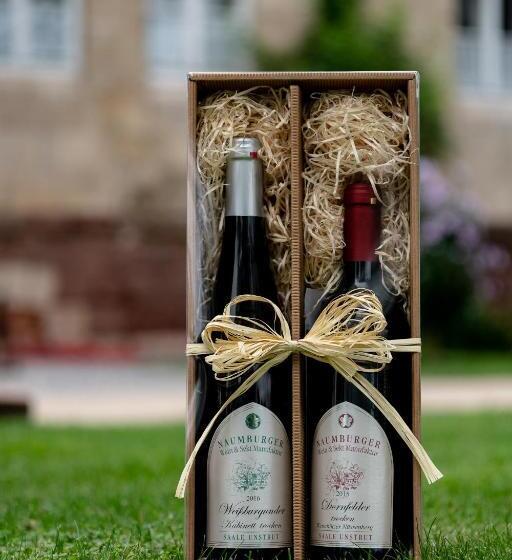 Naumburger Wein & Sekt Manufaktur Pension 1824