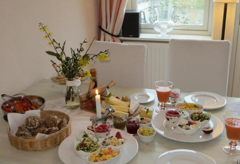 پانسیون Bettis