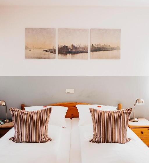 ペンション Gästehaus Windhagen