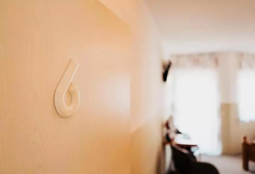 ペンション Gästehaus Windhagen