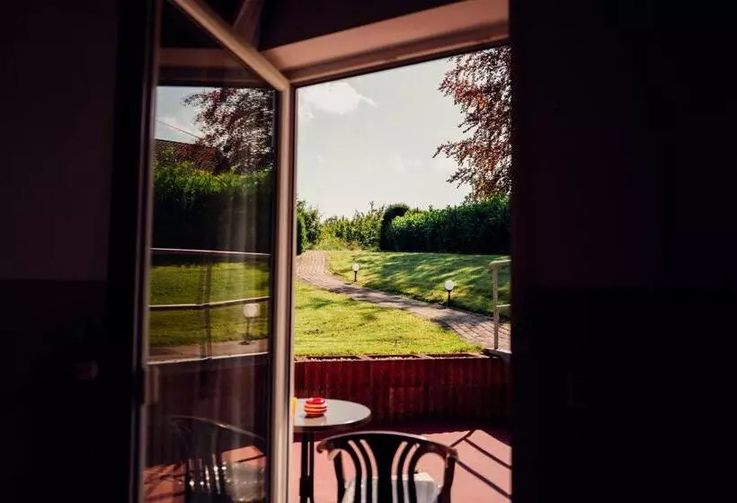 ペンション Gästehaus Windhagen