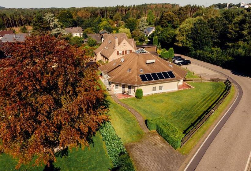 ペンション Gästehaus Windhagen