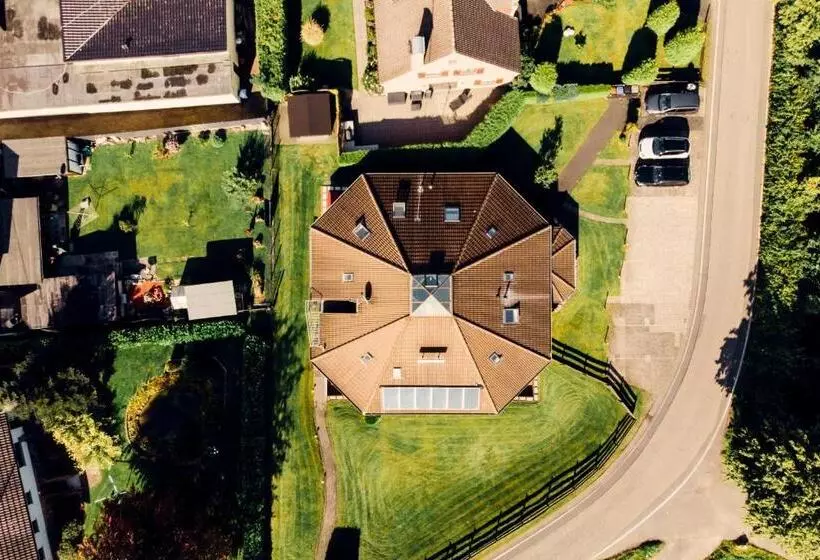 ペンション Gästehaus Windhagen