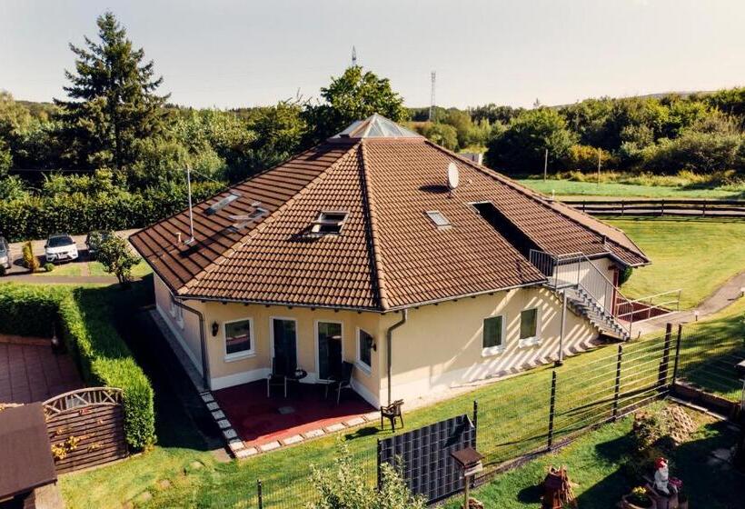 ペンション Gästehaus Windhagen