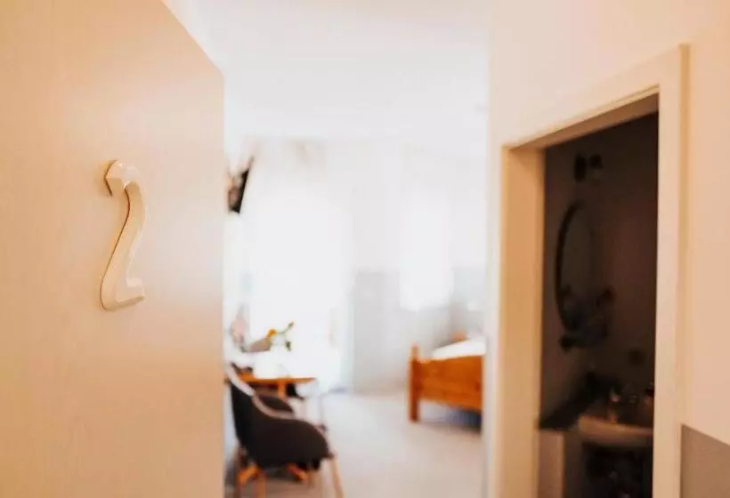 ペンション Gästehaus Windhagen