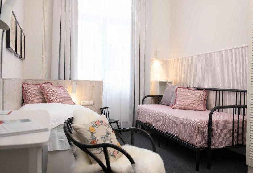 膳宿费 Villa Westend