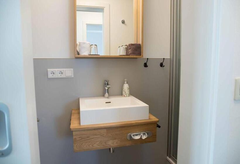 膳宿费 Villa Westend