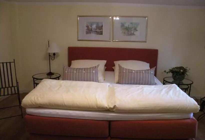 Retkeilymaja Alte Posthalterei Zorneding