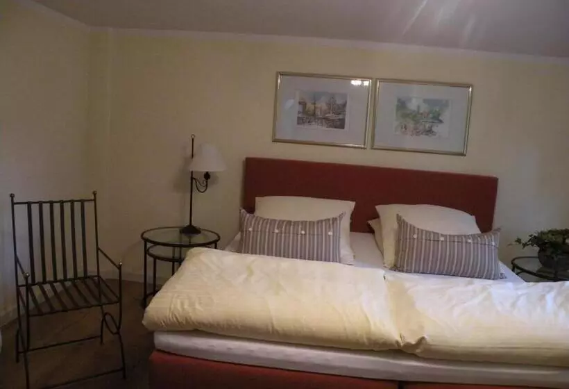 Retkeilymaja Alte Posthalterei Zorneding