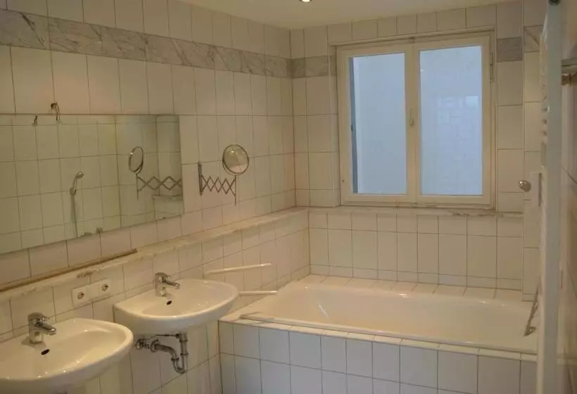 Retkeilymaja Gasthof Kreuz