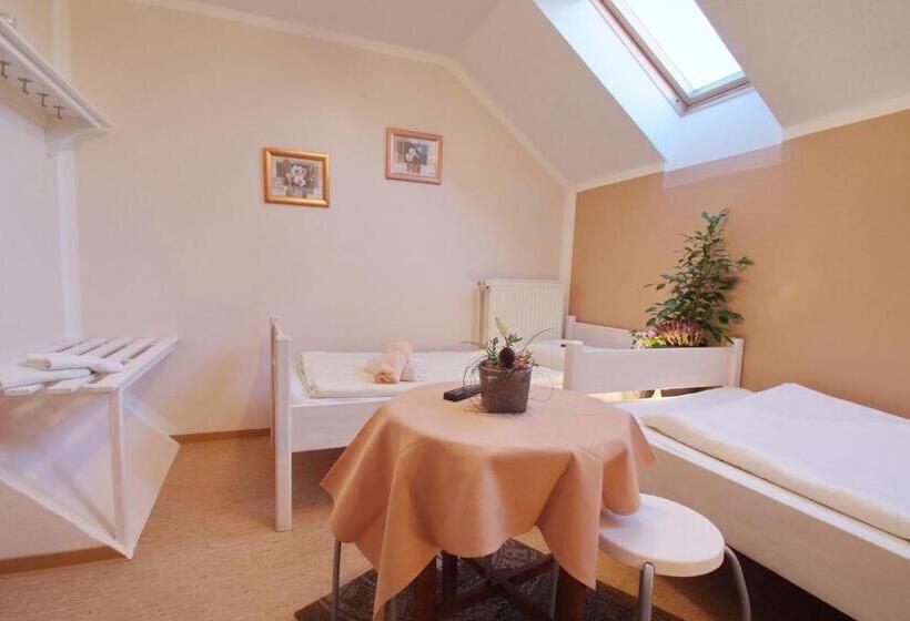 פנסיון Gasthuus Ulenhoff