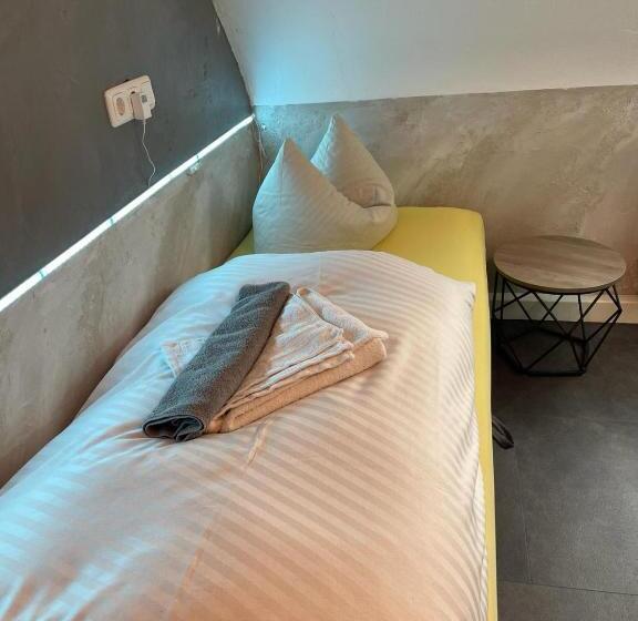 Общежитие Etna Hotel & Ristorante