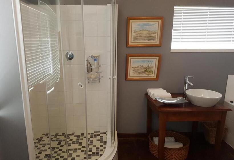 تختخواب و صبحانه Burnham Road Suite Guest House