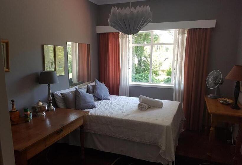 تختخواب و صبحانه Burnham Road Suite Guest House