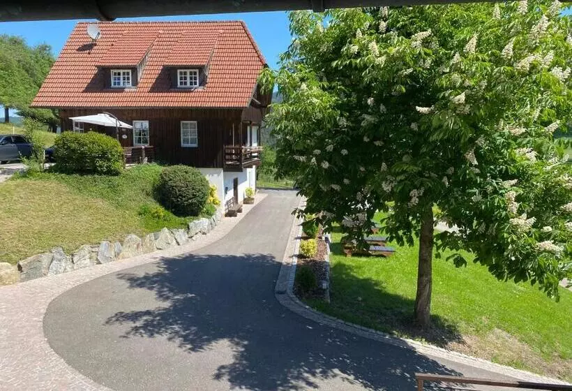 ホテル Blumbauernhof